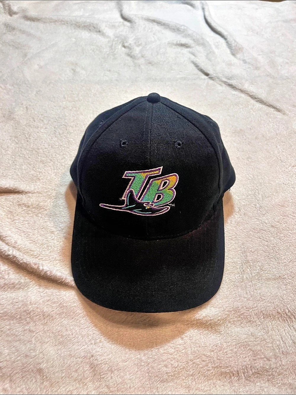 Tampa Bay rays Budweiser Black Logo Baseball Cap